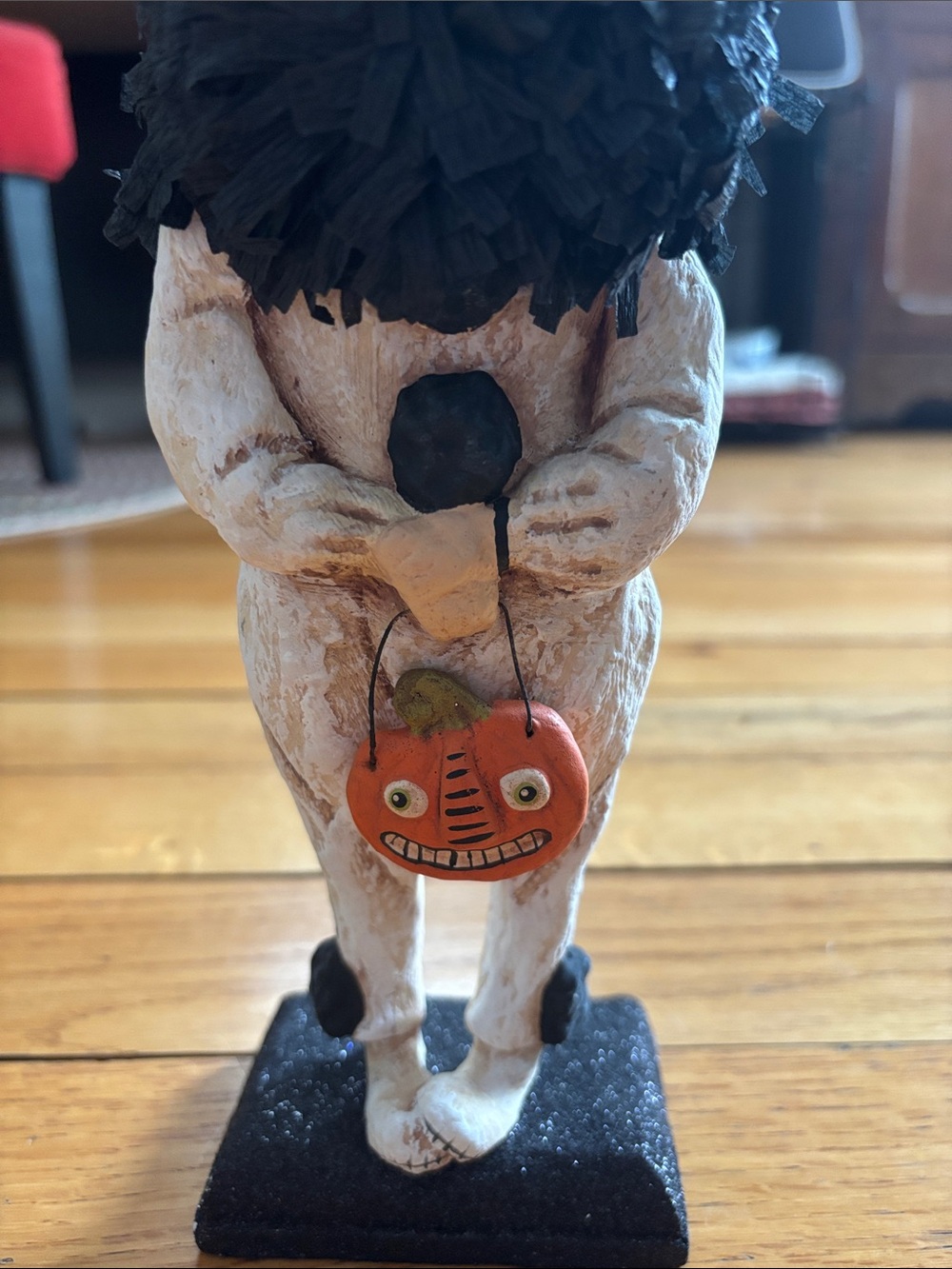 Bethany Lowe Black and White Pierrot Clown Figure - Picture 5 of 5